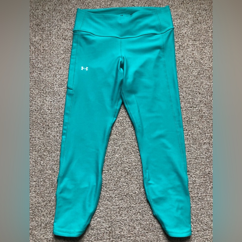 Under Armour Heat Gear Compression Leggings. Size L.